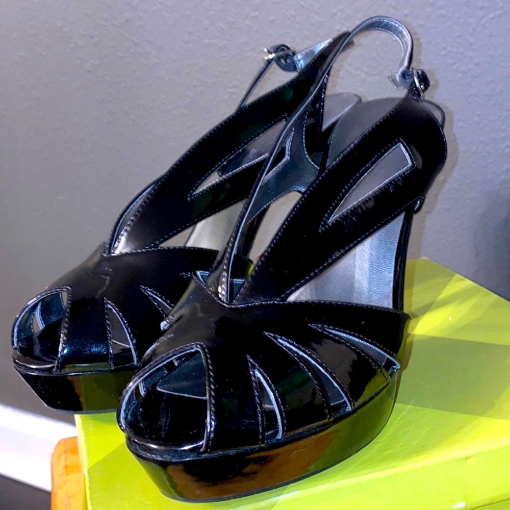 X Appeal Black Wedge Heel Women's SIZE 11